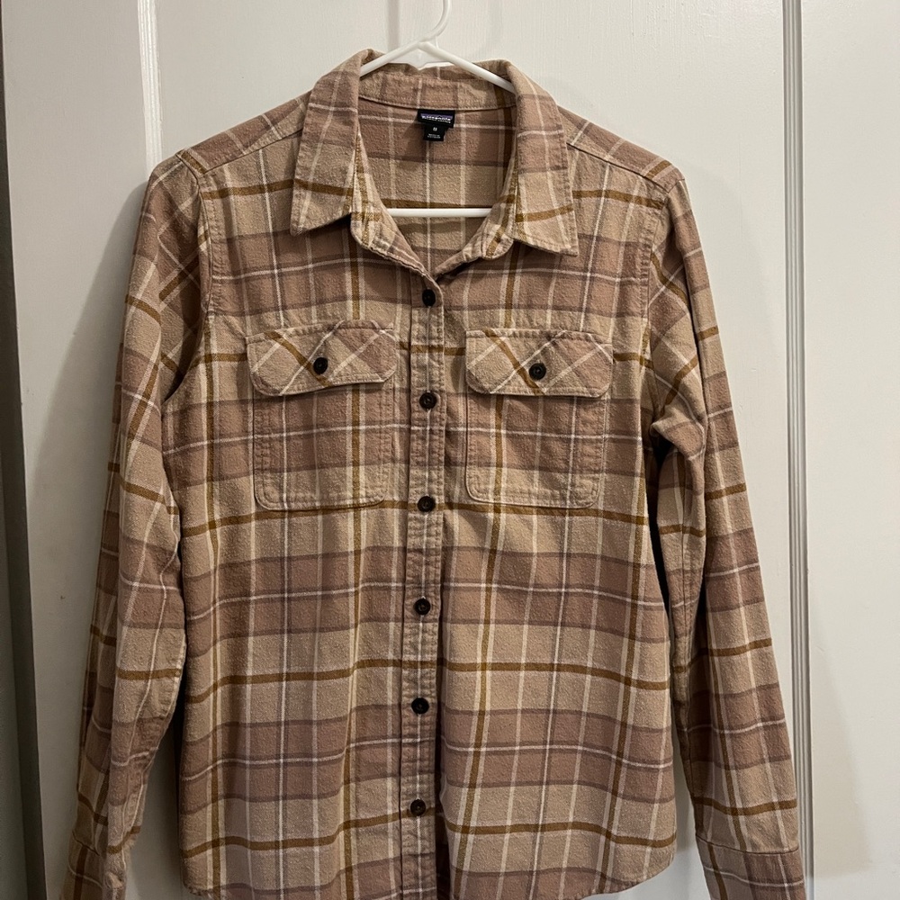 Patagonia Plaid Button-Down Shirt Jacket in Beige and Brown